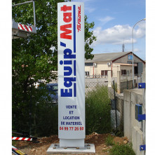 Totem publicitaire extérieur